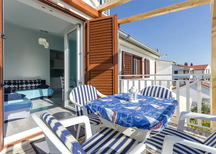 Apartment Summertime